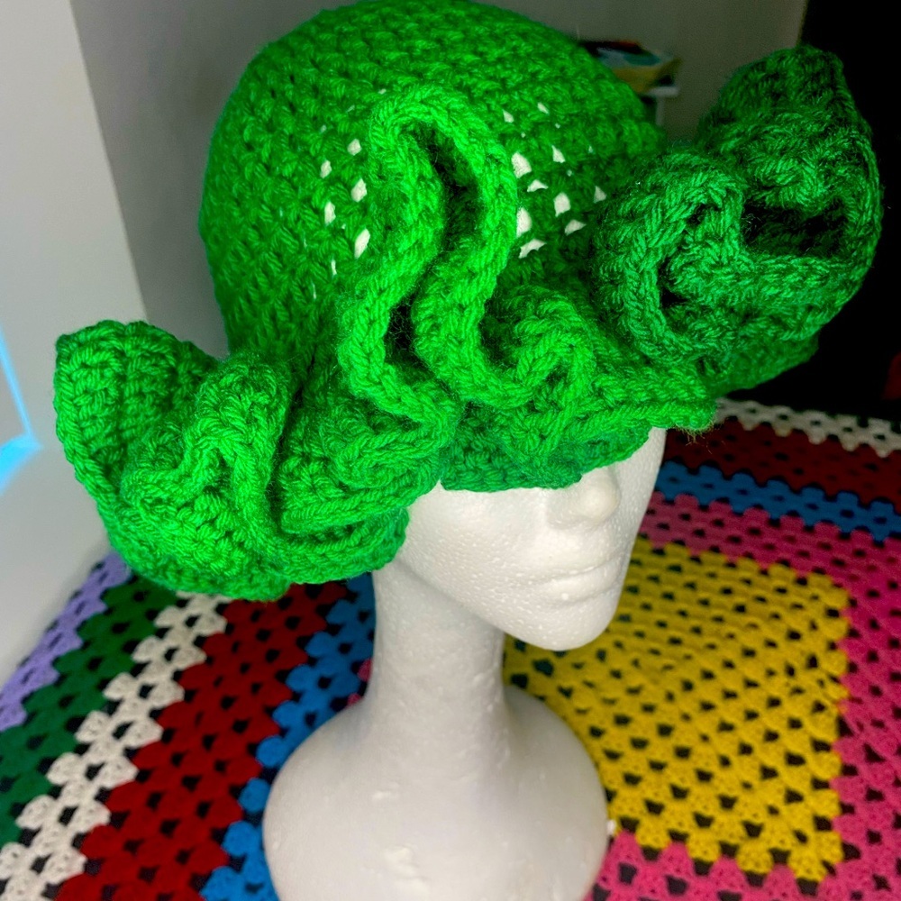 Crochet Ruffle hat